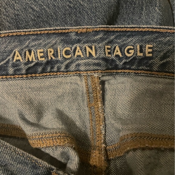American Eagle Distressed 90’s Straight Jeans Medium Wash Size 18 Short - Picture 2 of 16